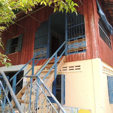 Meas Family Homestay Angk Ta Saom Esterno foto