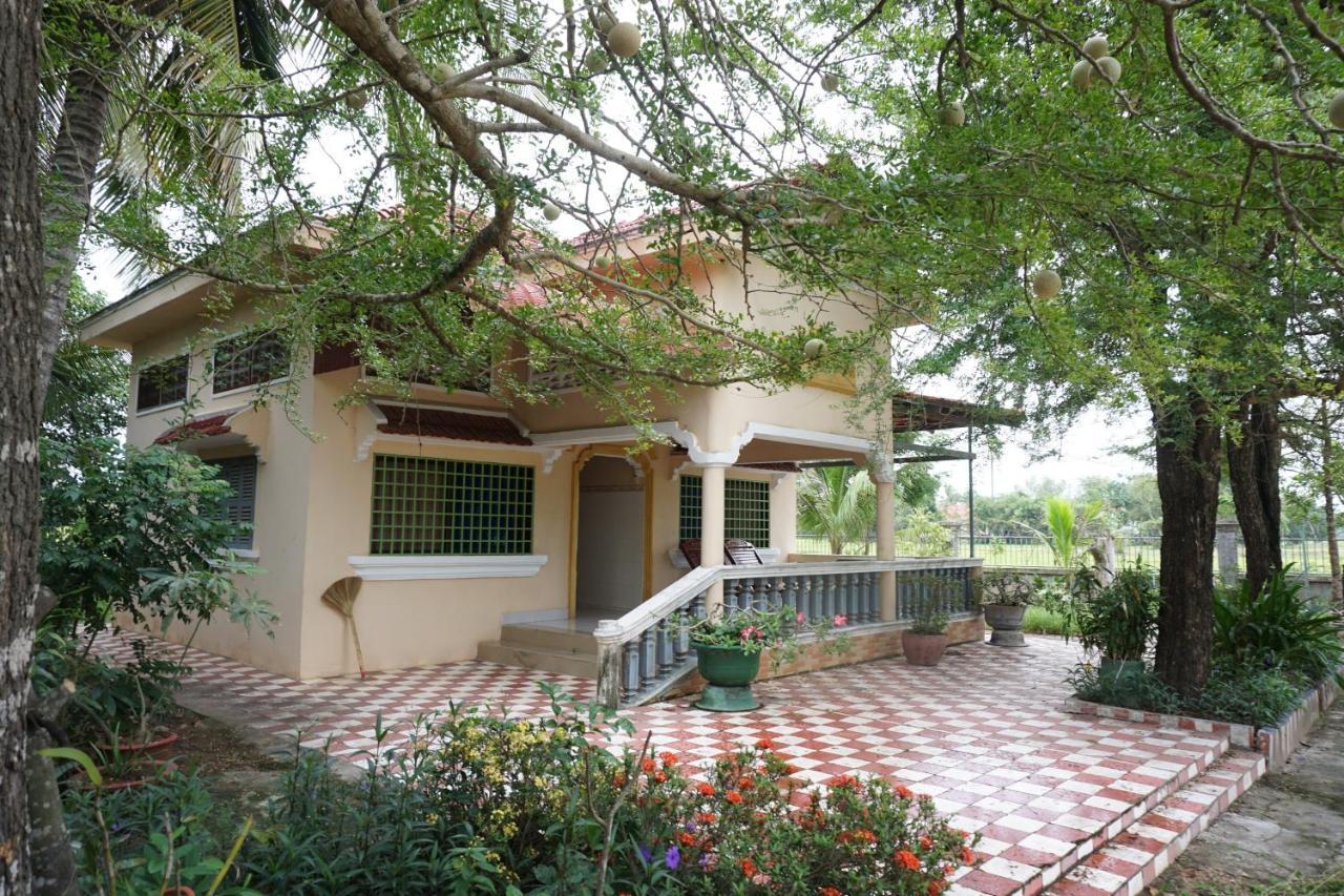 Meas Family Homestay Angk Ta Saom Esterno foto