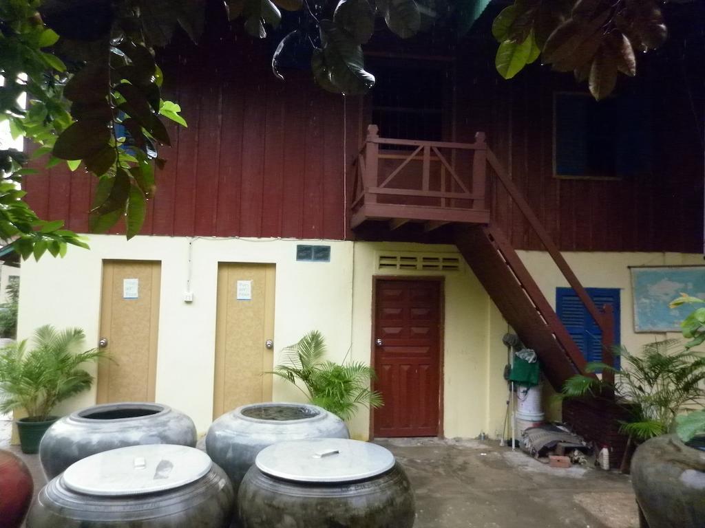 Meas Family Homestay Angk Ta Saom Esterno foto